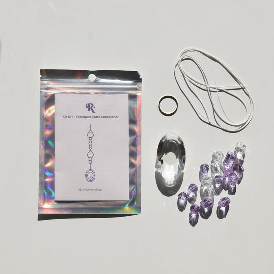 contenu du kit DIY de la marque Rayonne pour fabriquer son suncatcher