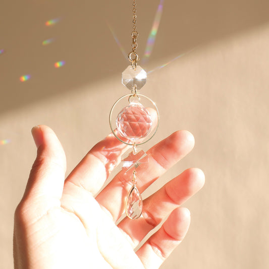 Suncatcher Mini Prisma de Rayonne, objet déco lumineux