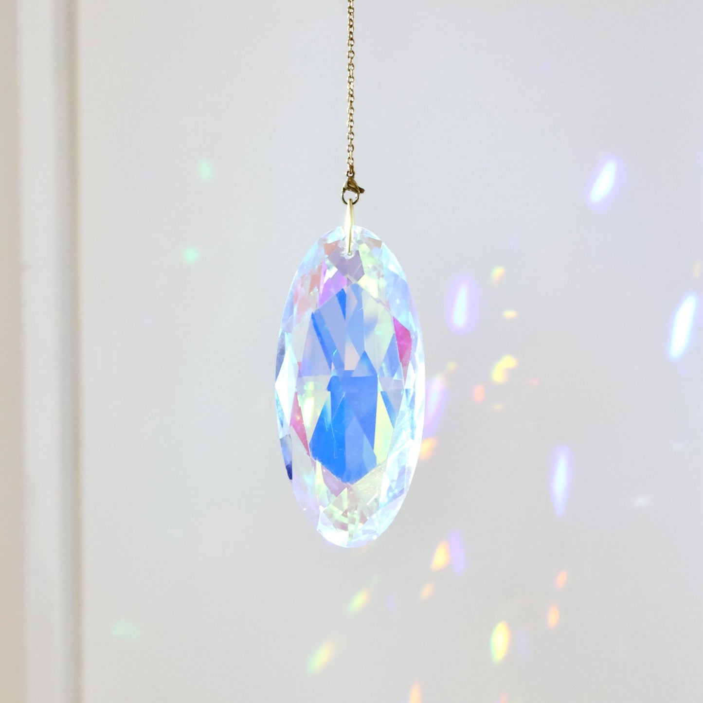 Suncatcher Pierre de Lune avec cristal ovale, de la marque Rayonne®