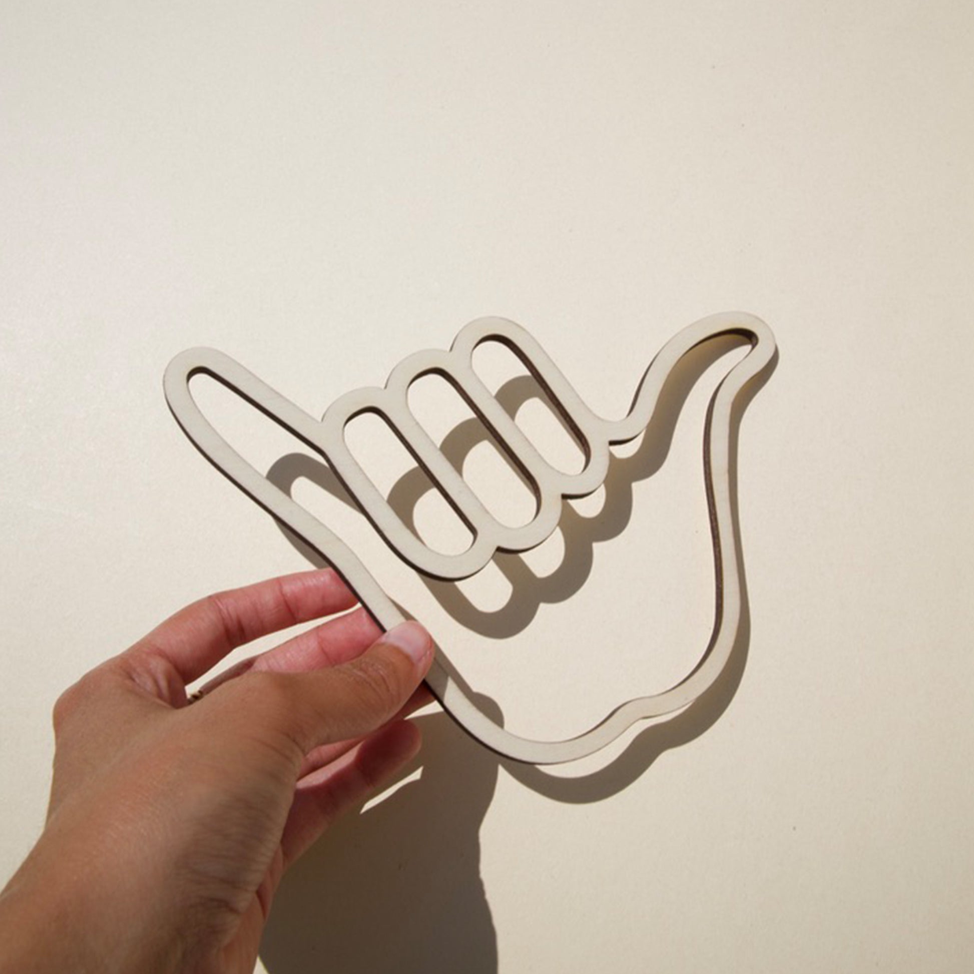 Shaka en bois pour la décoration de maison surf