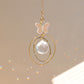 Suncatcher porte-bonheur captant la lumière et diffusant des éclats colorés