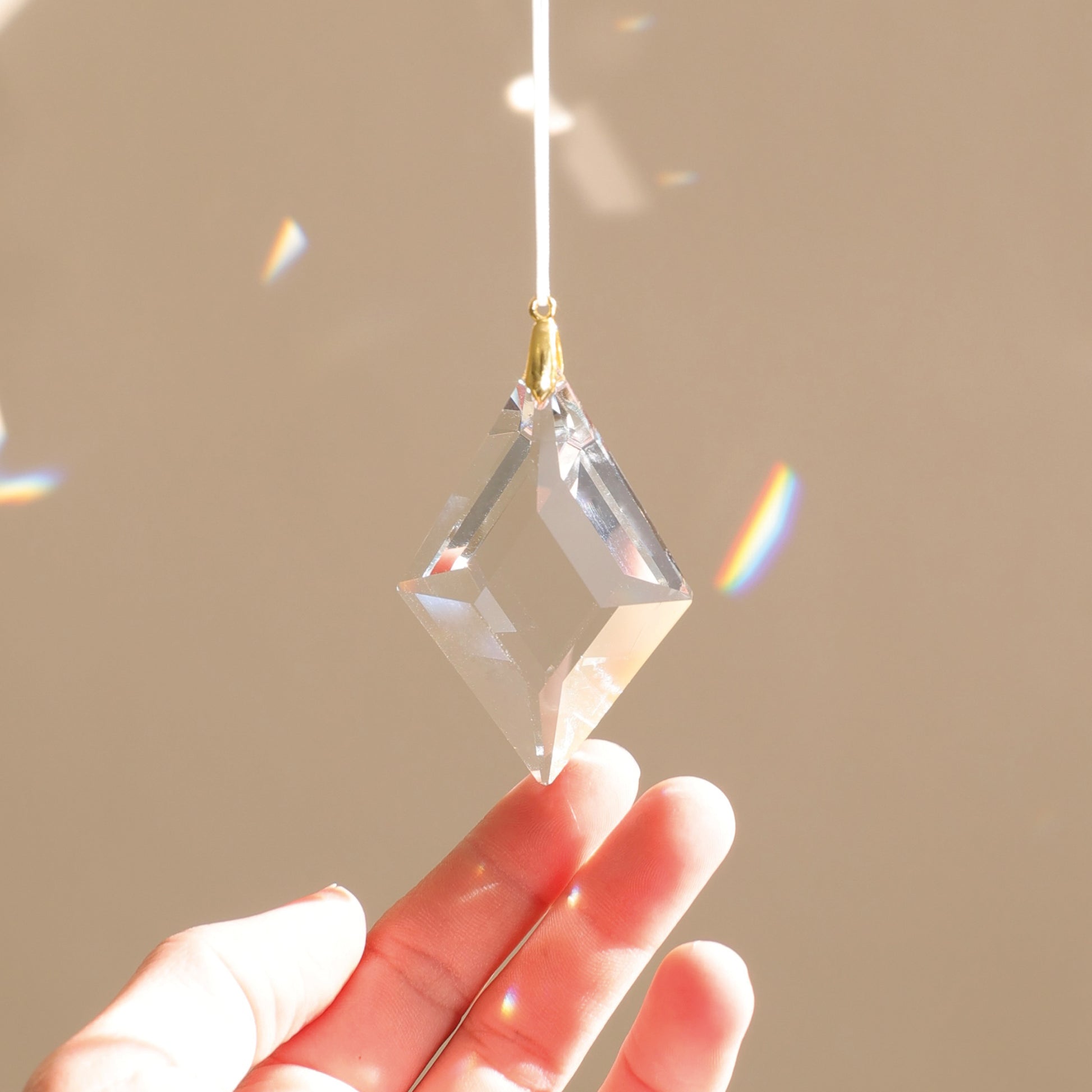 Cristal du Suncatcher LUCKY CHARM de la marque Rayonne