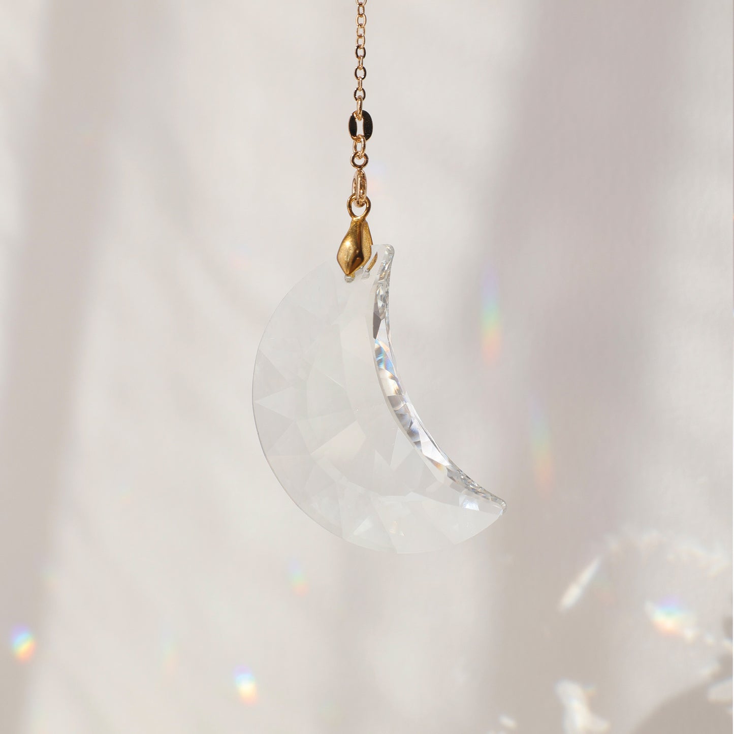 Suncatcher ave cristal en forme de lune, de la marque Rayonne