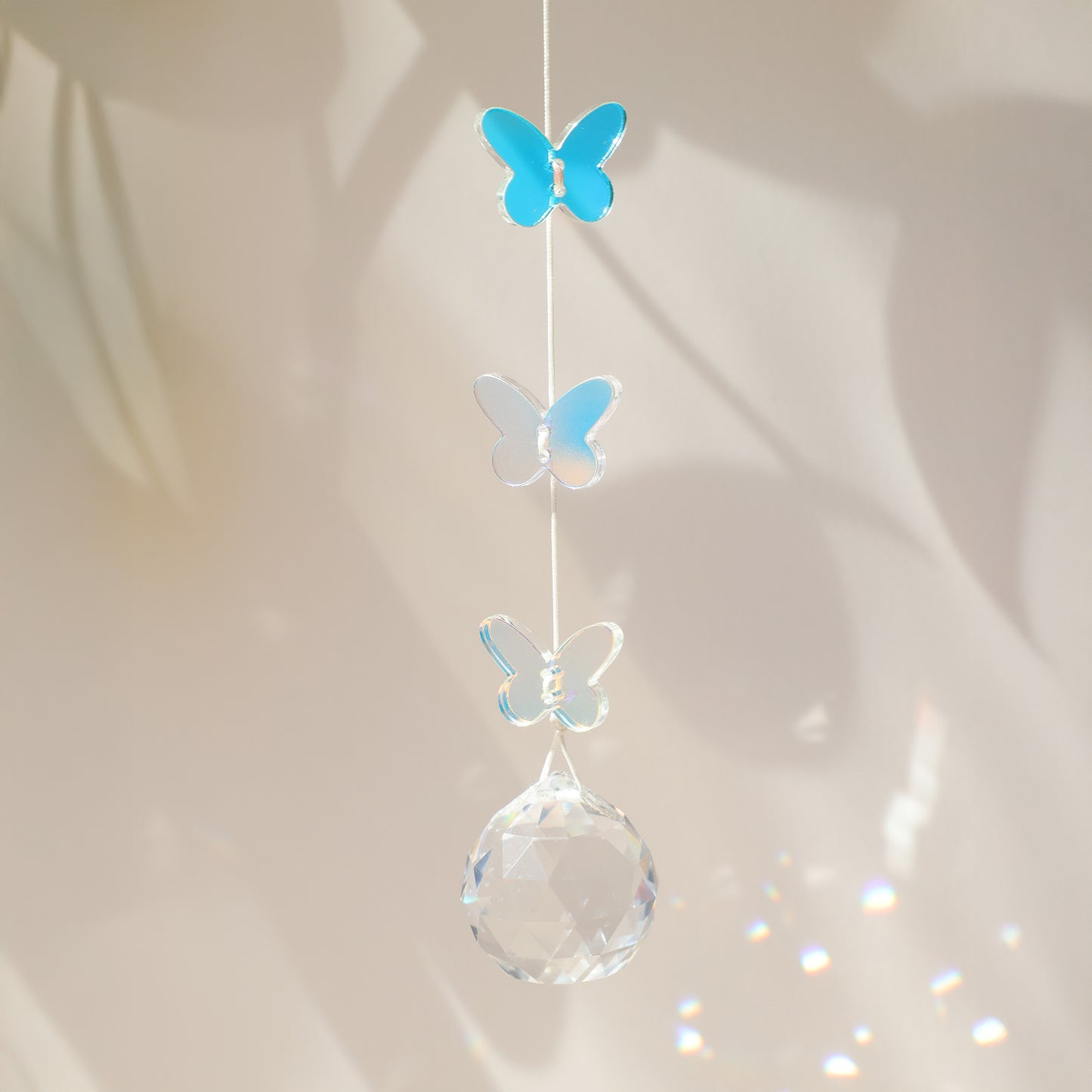 Capteur de lumière papillon, avec boule de cristal pour la décoration intérieure