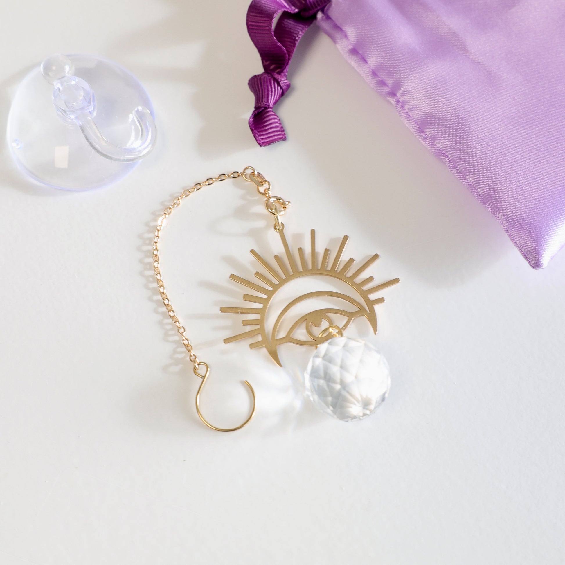 Attrape-soleil Wonder de la marque Rayonne, fourni avec la ventouse crochet pour une installation facile