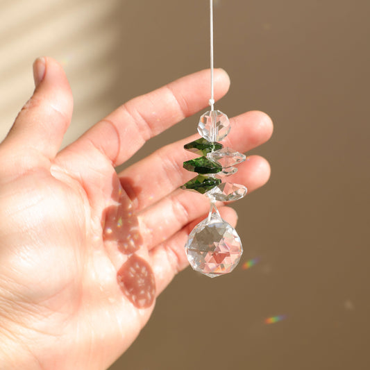 suncatcher de la marque rayonne en cristaux transparents et verts